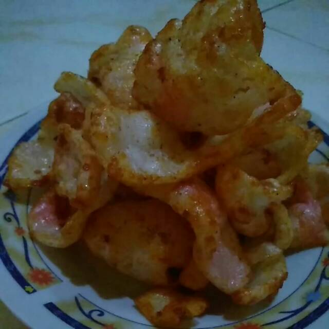 

Krupuk usek khas paninggaran