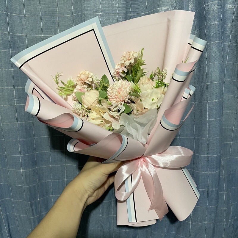 [READY] Flowers Bouquet [Bouquet Wisuda,Buket Boneka Wisuda, Buket Wisuda, Bunga Mawar, Bunga Palsu,