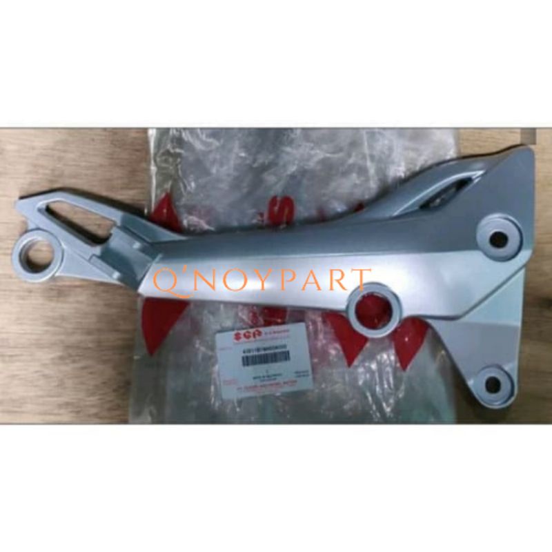 Breket footstep belakang KIRI New Shogun 125RR/FL125 Silver