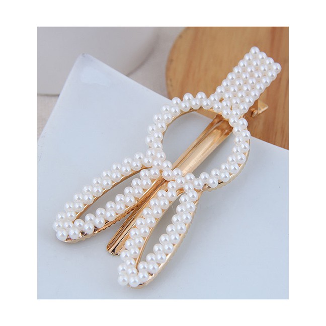 LRC Jepit Rambut Fashion Gold Imitation Pearl Small Flower Hairpin (double Heart) A58191