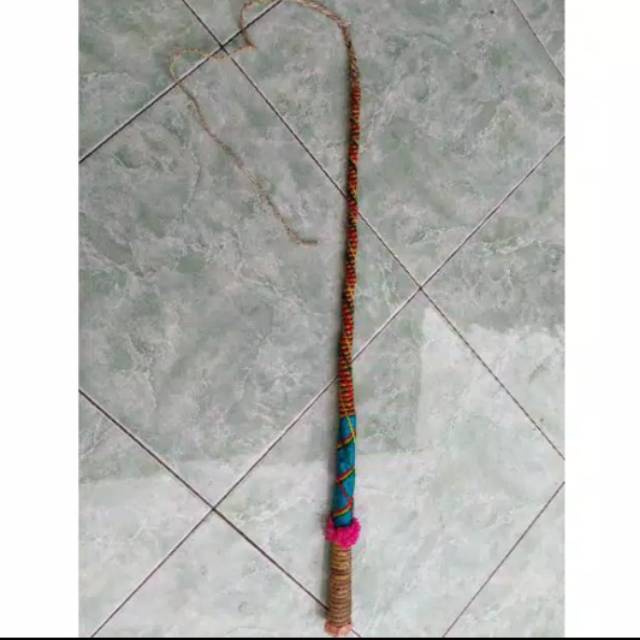 Mainan pecut kuda lumping ukuran besar