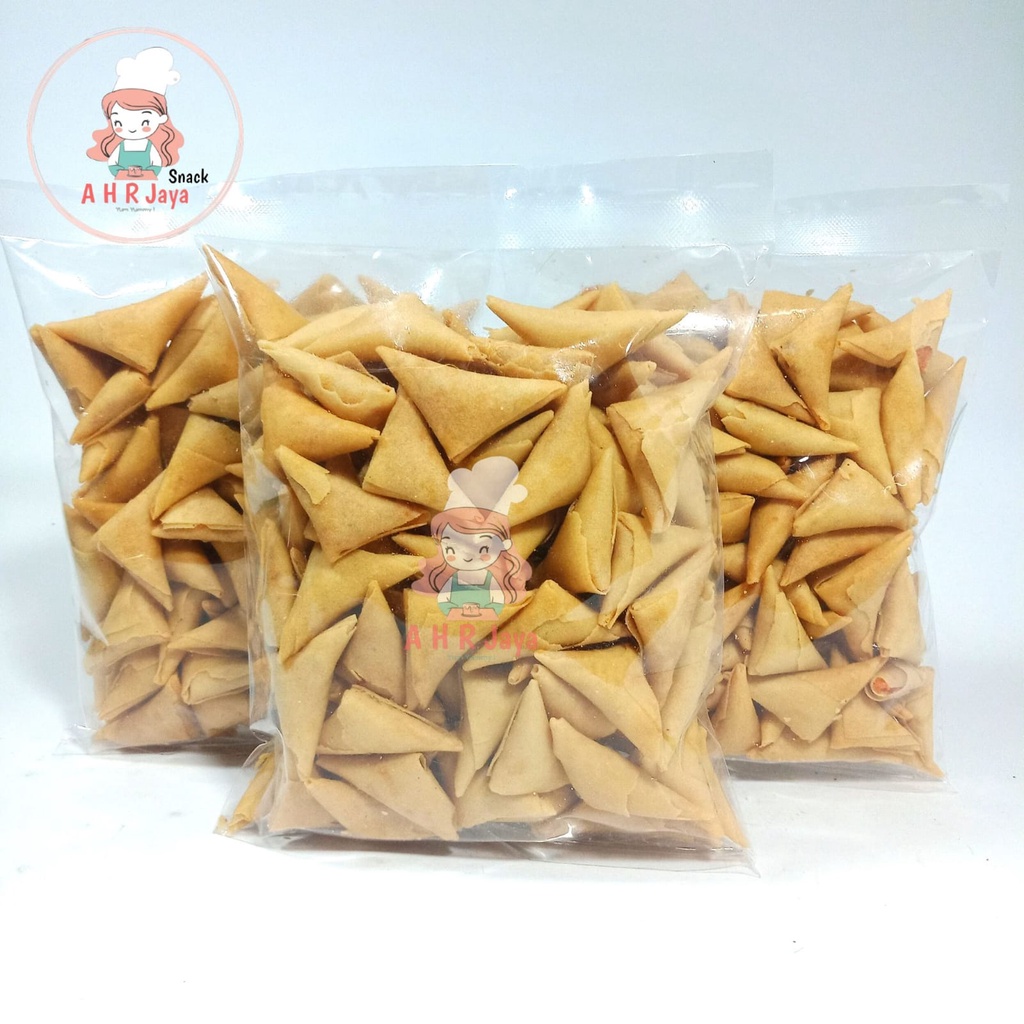 

KUE SAMOSA 1 KG / SAMOSA ISI AYAM / PEDES MANIS / SAMOSA SARIKAYA SRIKAYA / SAMOSA ABON AYAM
