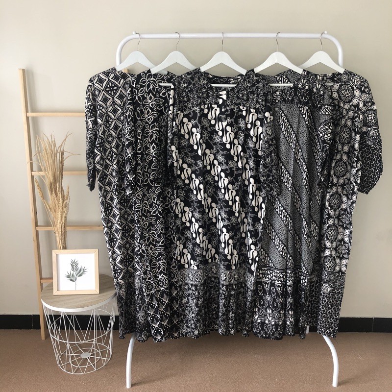 Daster Panjang Batik Longdress Hitam Putih Parang