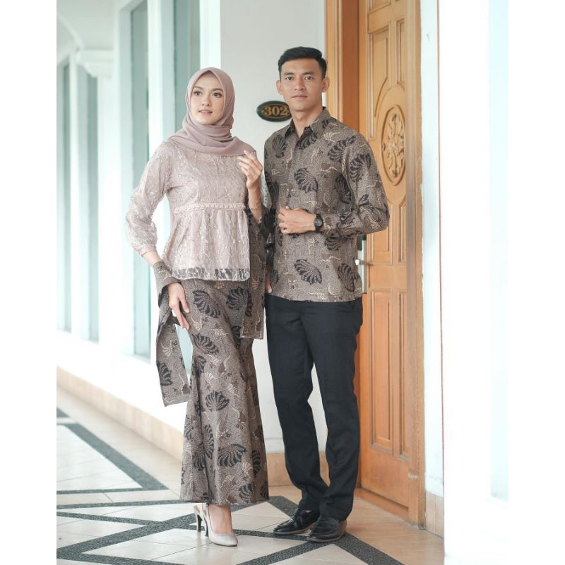 kebaya batik couple Lily | couple kondangan, kebaya wisuda kebaya lamaran