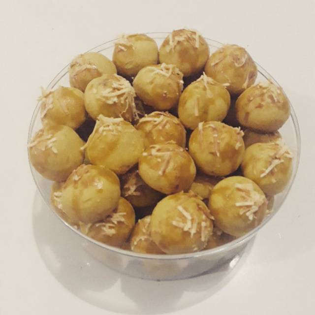 

Kue hari raya ( kue nastar )