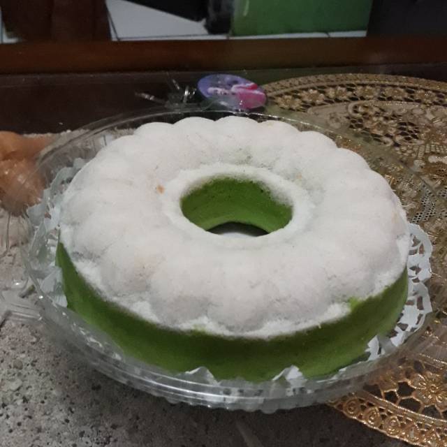 

Kue Bolu Putu Ayu..