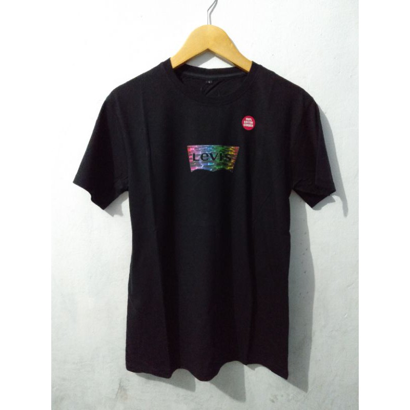Koas Pria / kaos levis hitam / kaos Distro Bahan original cotton combed 30s