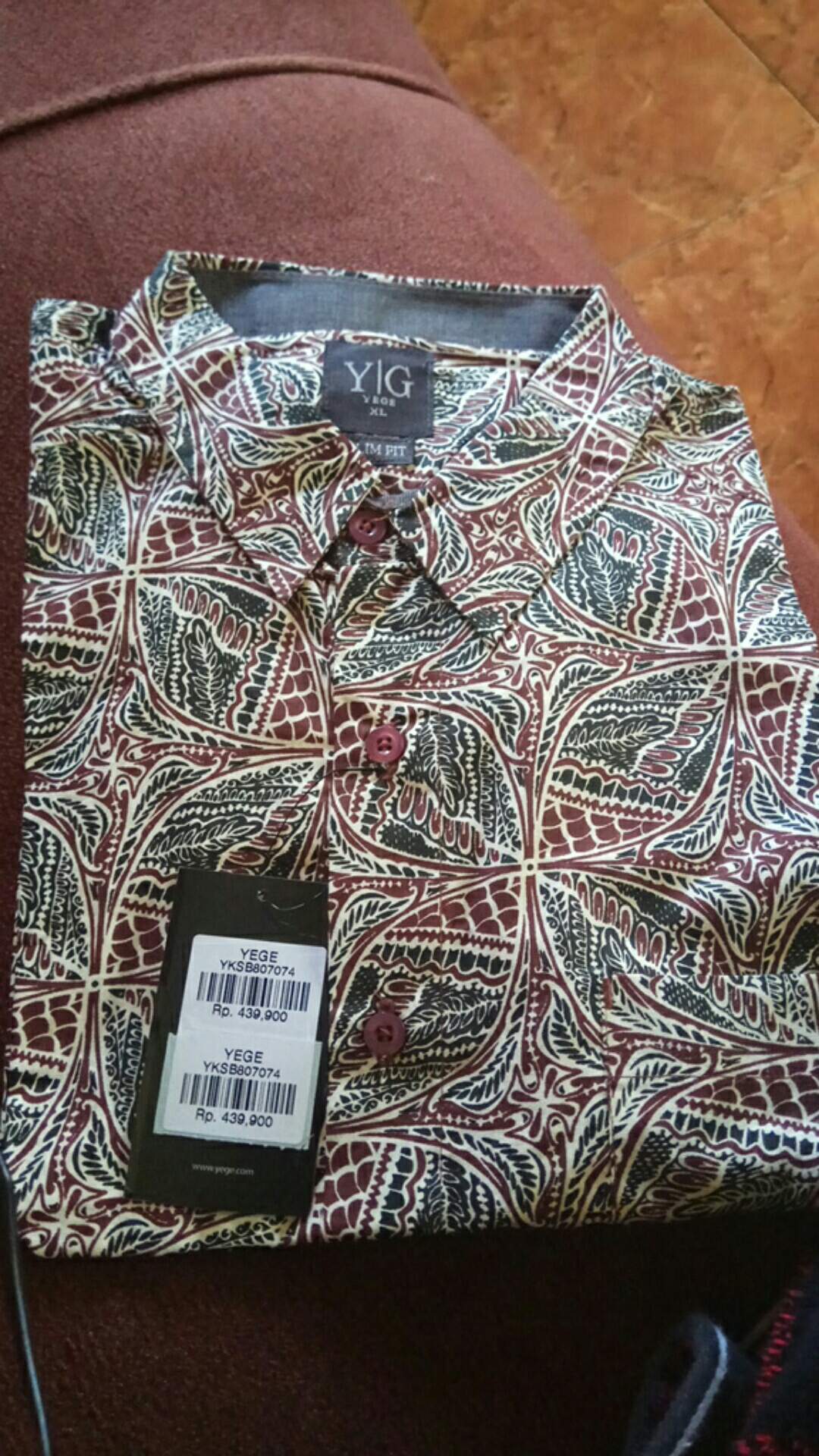 Yege Kemeja Batik Pria 7074 Lengan Pendek