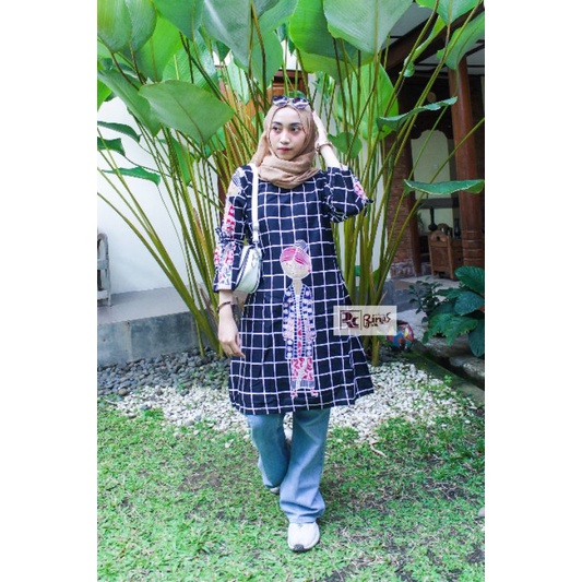 Tunik Batik Tejo Sanggul/ Dress Batik/ dress midi/ dress bu tejo/ tunik mbok jamu/ midi batik/ midi 