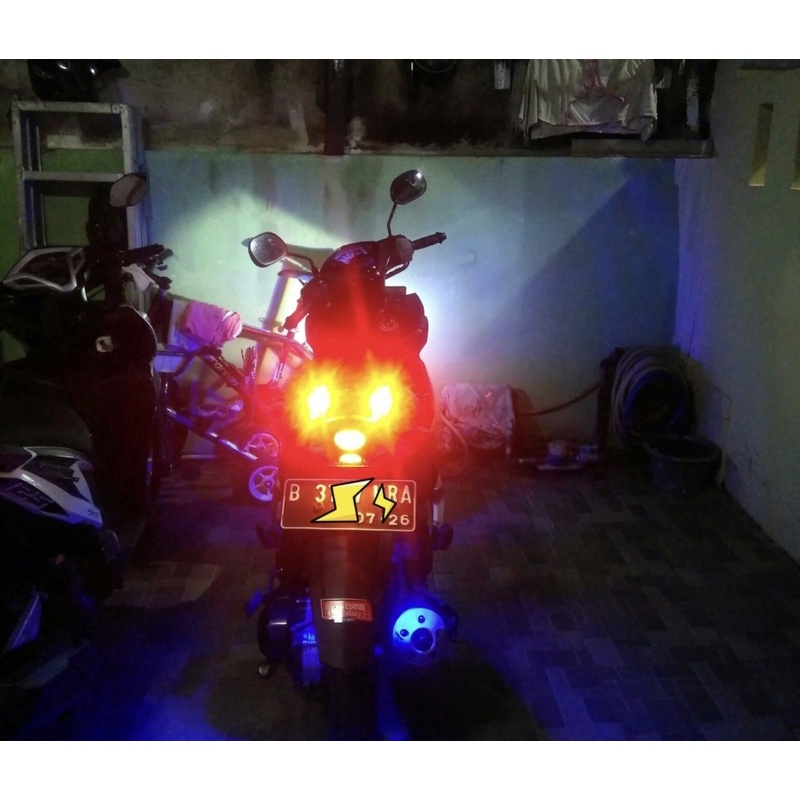 Lampu Mata Elang Flash 3 Mode Panoramic Plus Breket Spion Sepasang