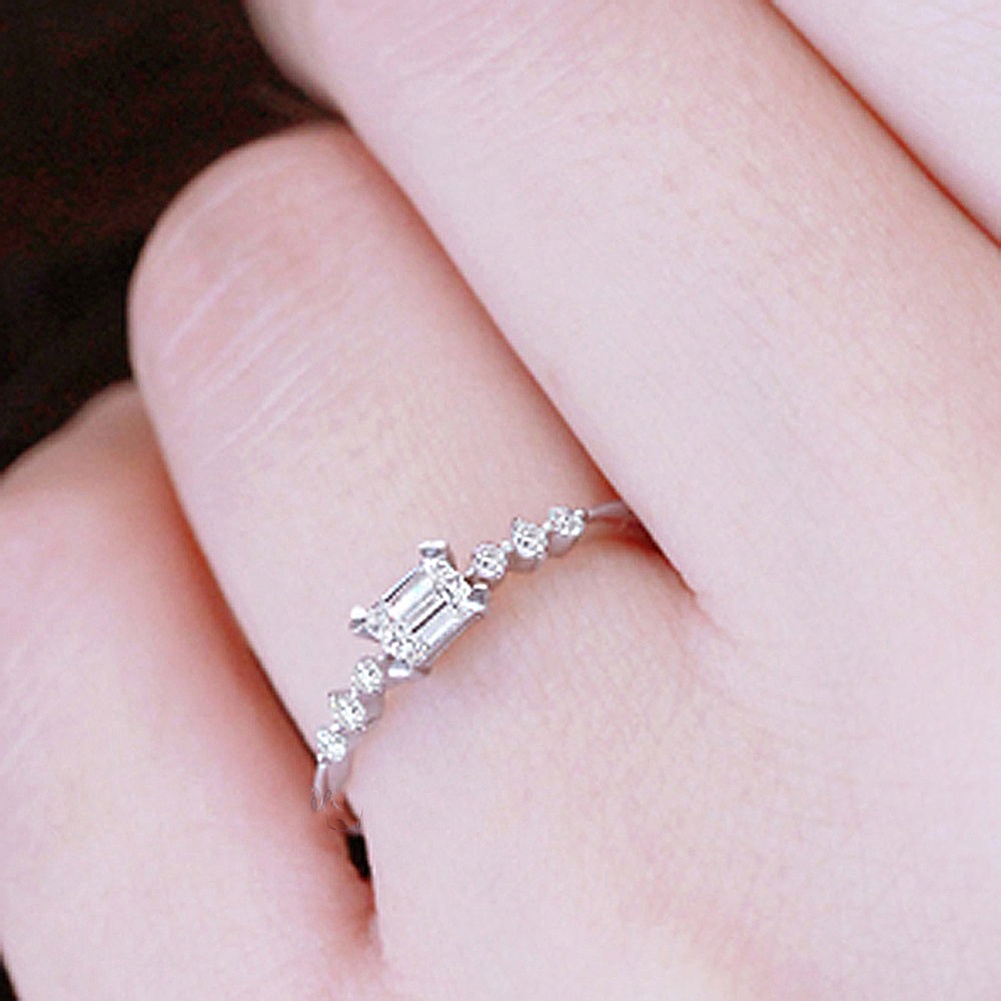 Hu Hu Hu Hu Hu Alat Bantu Pasang Kacamata♡ Cincin Wanita Hias Berlian Imitasi Bentuk Persegi Panjang Slim Untuk Pernikahanpertunanganhadiah