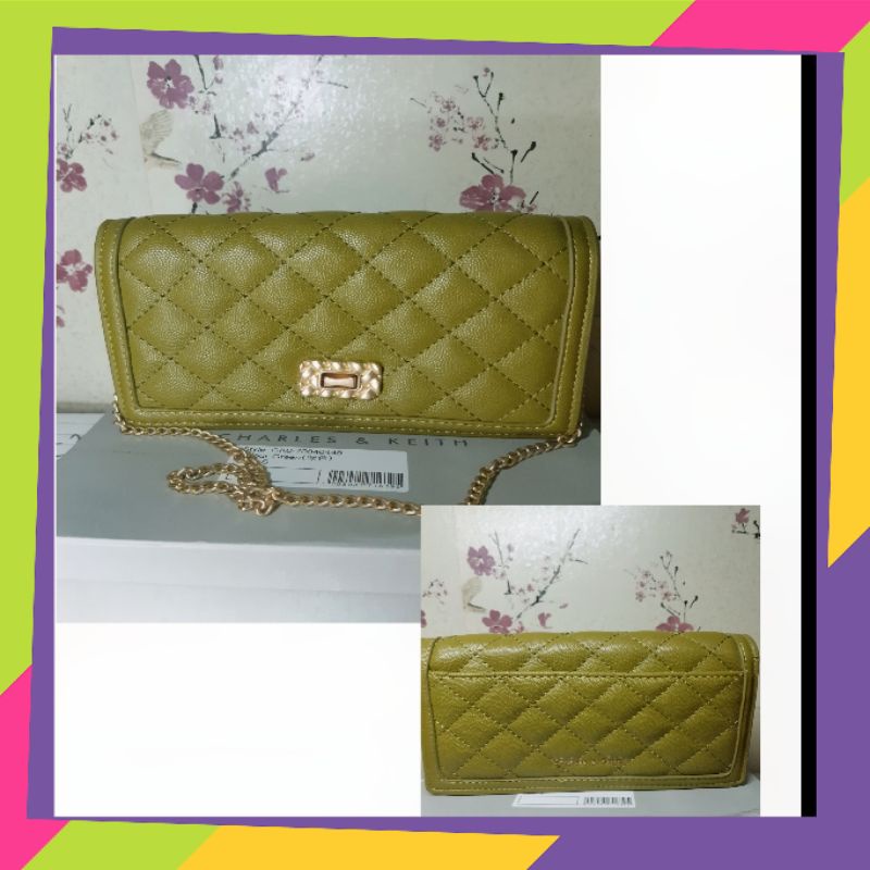 Tas wanita Charles & Keith