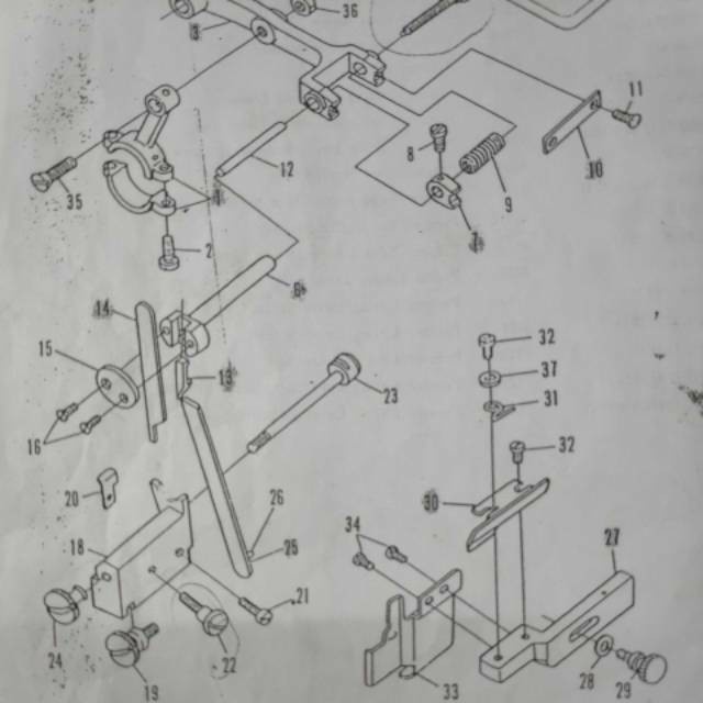 42112 Jepitan Pisau Atas Mesin Obras DC-1