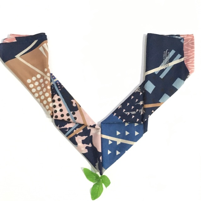 Hijab segi empat motif umama osaka