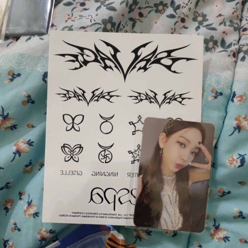 Aespa Savage Photocard Synk Dive vers Karina + Tattoo sticker
