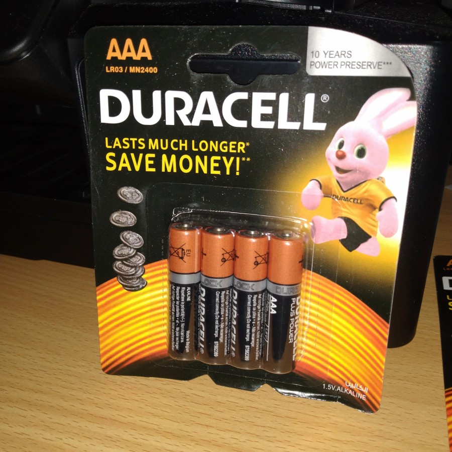 Isi 4 Pcs Baterai AAA / A3 Duracell Alkaline 1.5V