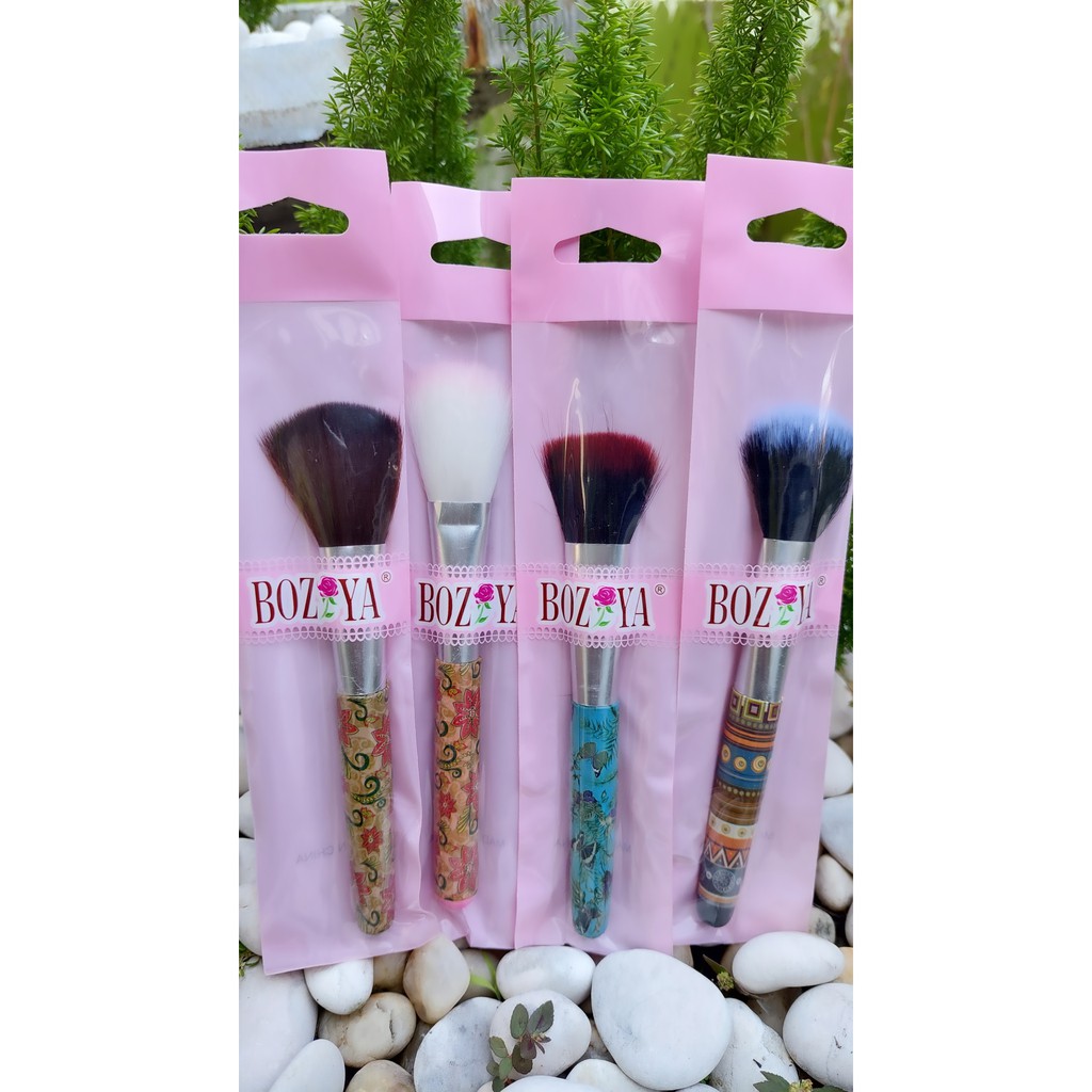 Kuas Blush On Boyiza