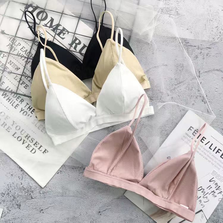 Bra Wanita dengan Model Seamless dan Push Up dengan Kancing Depan Bergaya Sexy / Bra Sexy Bra Polos