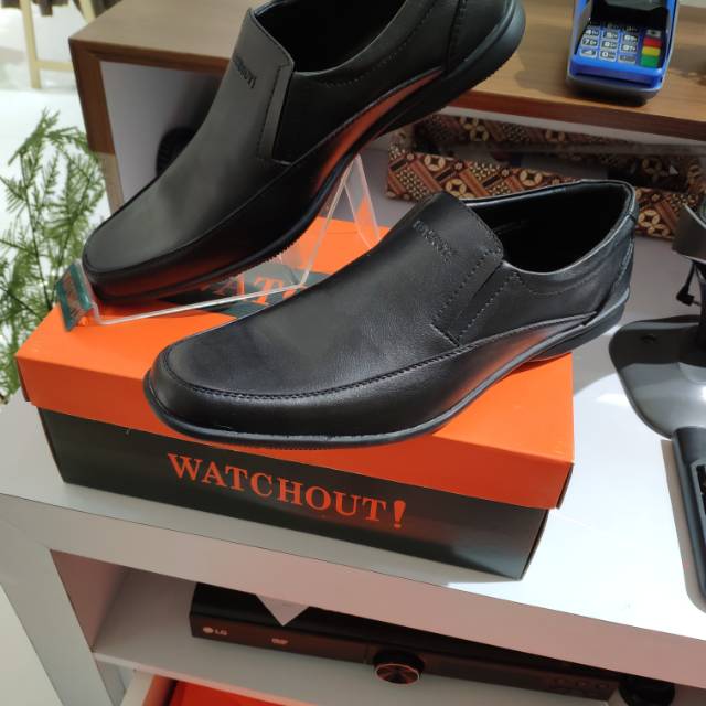 WATCHOUT SHOES