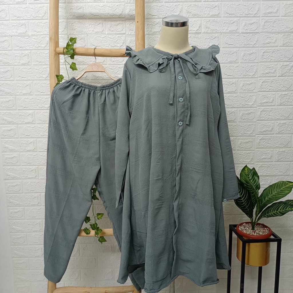 One Set Pakaian Wanita Outer - Set Wanita Bahan Cringkel Adem - One Set Muslim Kekinian - Baju Wanita Terbaru Cringkel - Baju Dewasa Jumbo Bahan Adem Tidak Menerawang - Baju One Set Wanita Dewasa Terbaru