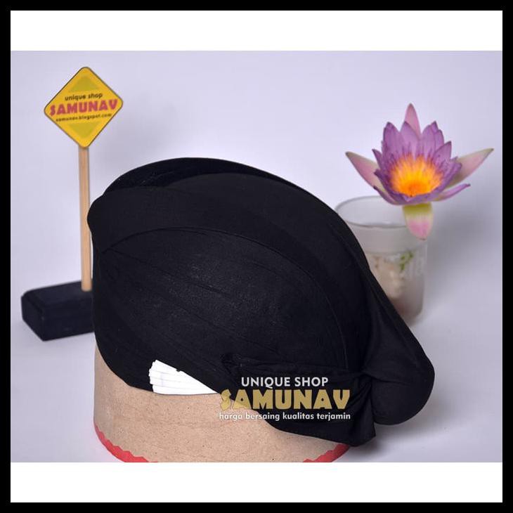 Blangkon Jogja Jebeh Polos Hitam Sumping Putih