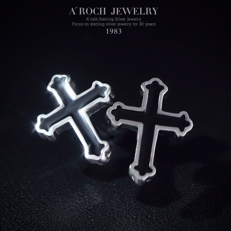 Anting Stud Piercing Bentuk Bulat Bahan Stainless Steel Warna Hitam Gaya Punk Untuk Pria