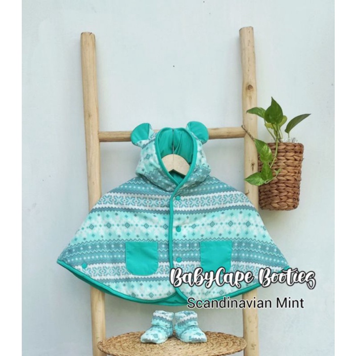 Paket kado Baby Cape Booties Babycape Cuddle Me Set Bayi Jaket Bayi Sepatu CuddleMe-Scandinavian Mint