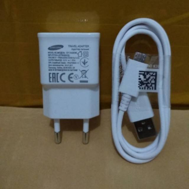 CARGER SAMSUNG GALAXY J5 PRO J7 PRO J7 PRIME ORIGINAL 100% BAWAAN HP / CHARGER SAMSUNG ORI