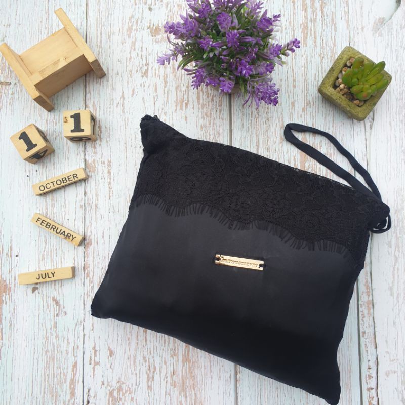 Buttonscarves - Prayer Robe basic