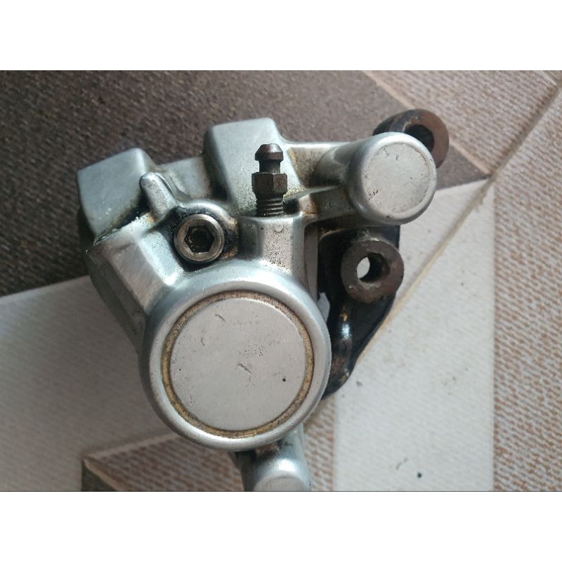 KALIPER REM DEPAN YAMAHA RXK RXKING RX KING RXS RX SPESIAL ORIGINAL SECOND