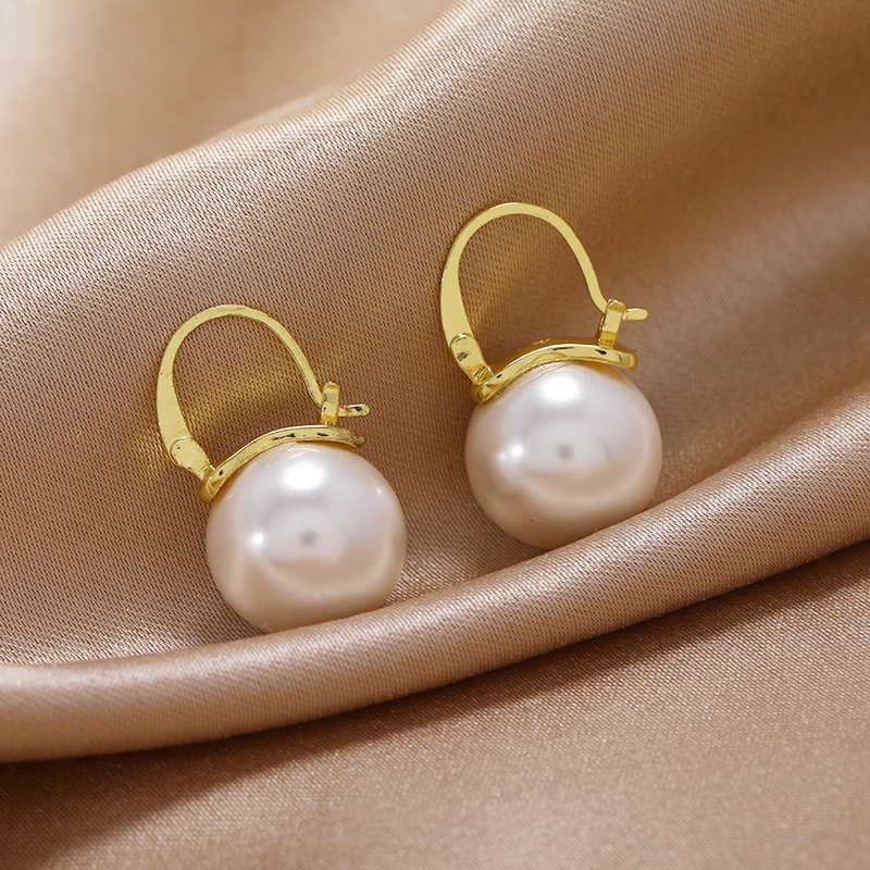 Anting Graziella Akari Pearl Anting Fashion Gaya Elegan