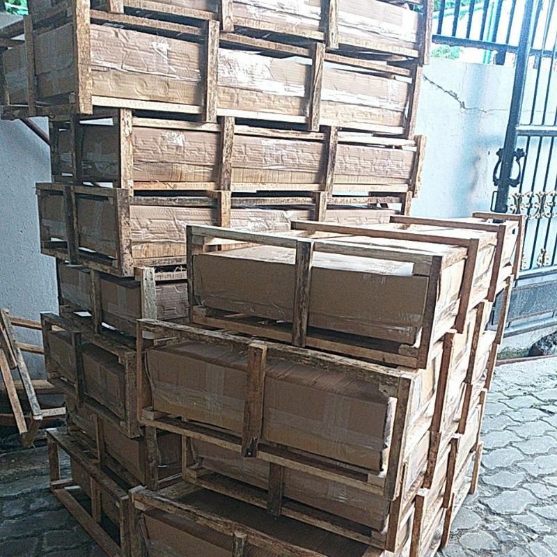 Packing Kayu Untuk Gitar, Amplifier, Cajon, dan Barang Mudah Pecah Lainnya