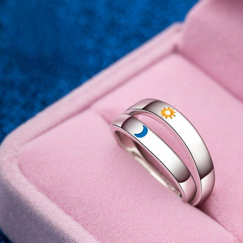 2pcs Cincin Pasangan Model Terbuka Desain Matahari Bulan Untuk Hadiah Valentine