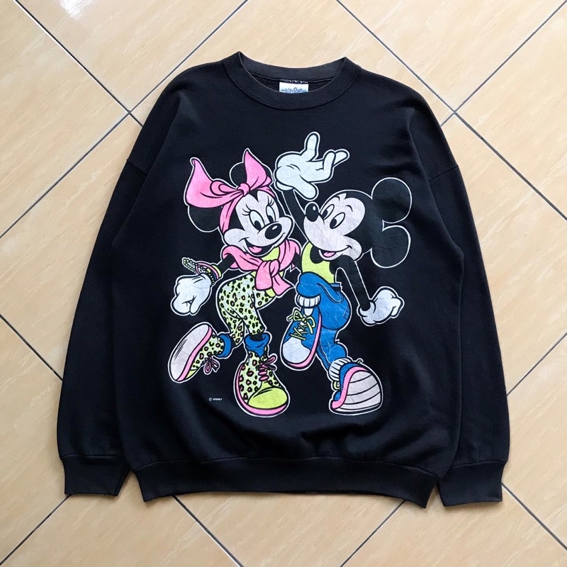 VELVA SHEEN Vintage 90’s Mickey & Minnie Mouse Sweatshirt (Disney Looney Tunes Vintage) (Not Lost Ma