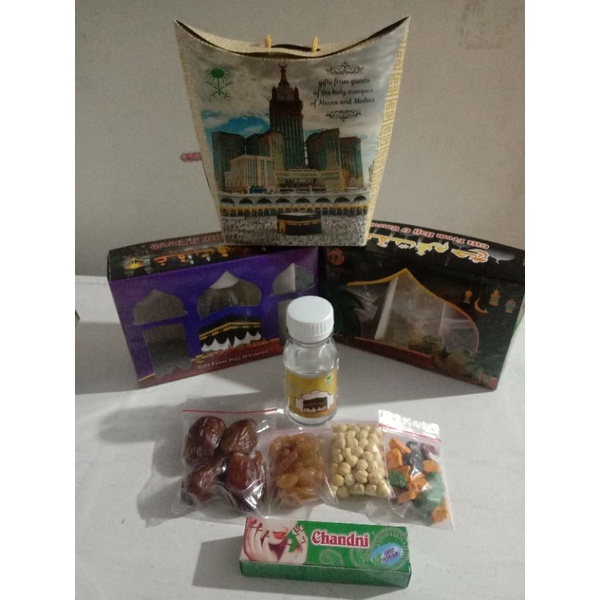 

Paket oleh oleh umroh coklat batu dan henna