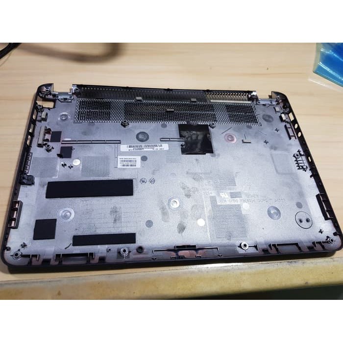 Case Palmrest Bottom HP Envy 4-1000 Side C &amp; D New