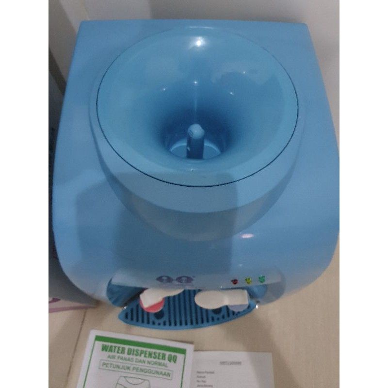 Dispenser air minum QQ 1166