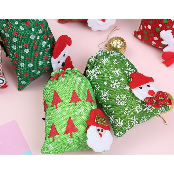 

Christmas Bag / Kantong Hadiah Natal / Packaging Kain Serut Cantik