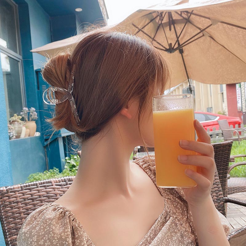 YEEZII Jepit Rambut Bentuk Hiu Bahan Akrilik Transparan Warna Polos Gaya Korea Untuk Wanita