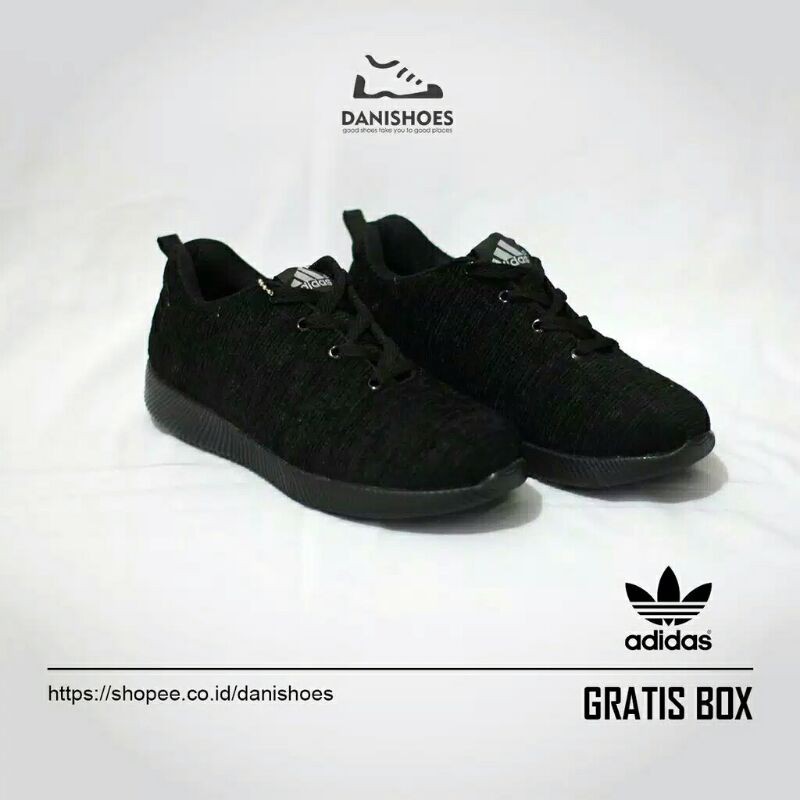 Sepatu Sekolah Full black Sepatu Sport olahraga Running Wanita Pria