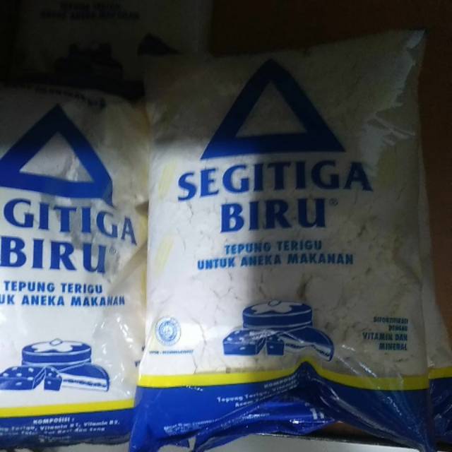 

Segitiga biru tepung terigu
