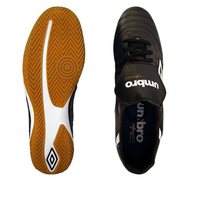 Umbro Sepatu Futsal Speciali Eternal Premier Ic (ART. Q9143)