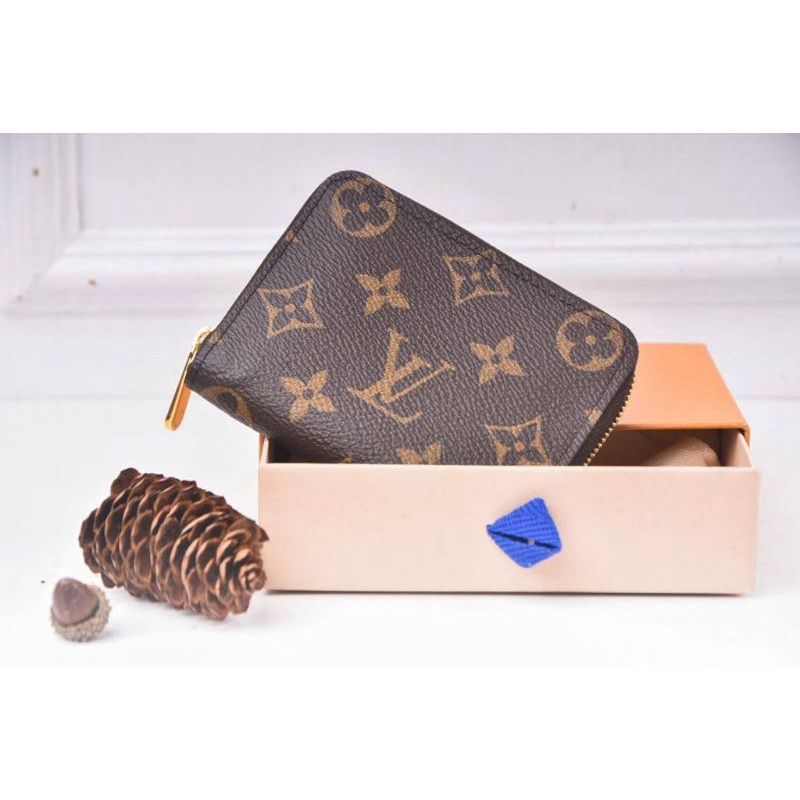 BNIB LV Zippy Coin Purse Monogram M60067