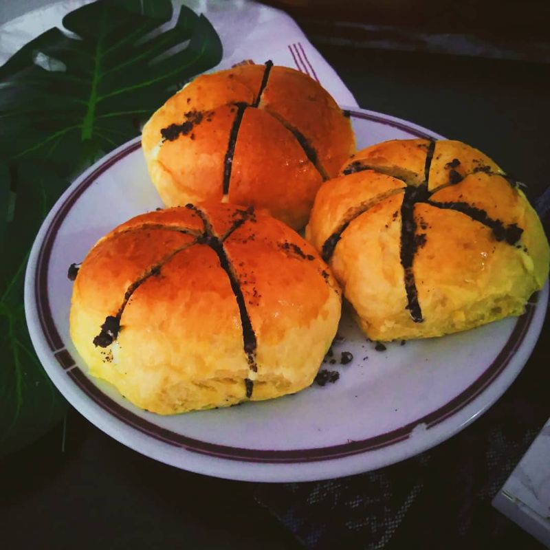 

Oreo Cheese Bread