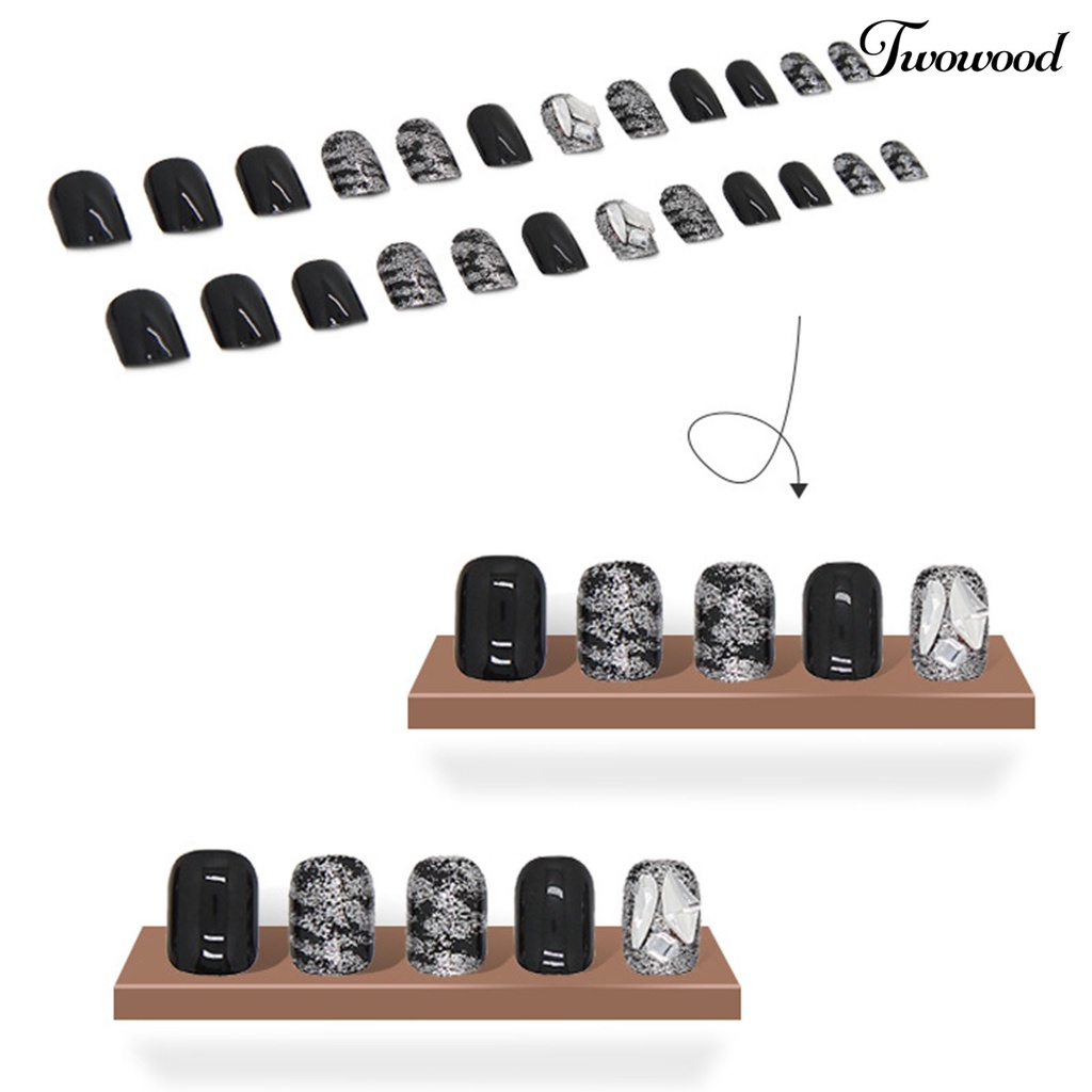 Twowood 24Pcs / Kotak Kuku Palsu Bahan ABS Warna Hitam / Silver Untuk Nail Art