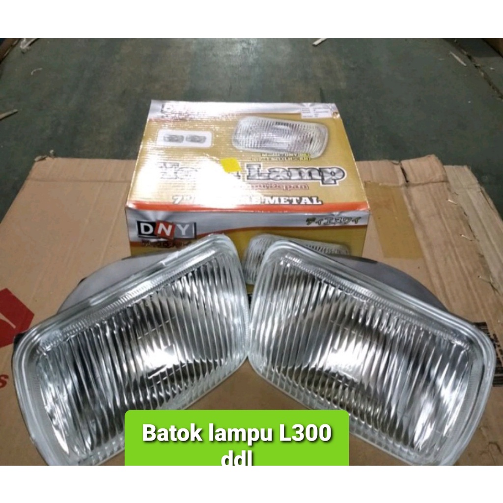 Batok lampu H4 kotak besar Mitsubishi L300 /Carry Extra