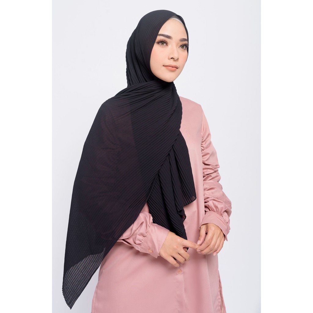 ZM Zaskia Mecca X Marsha Natika - Eiko Black Pashmina-3