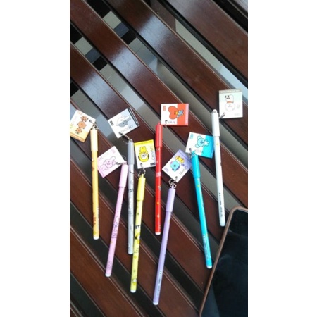 

pulpen bt21