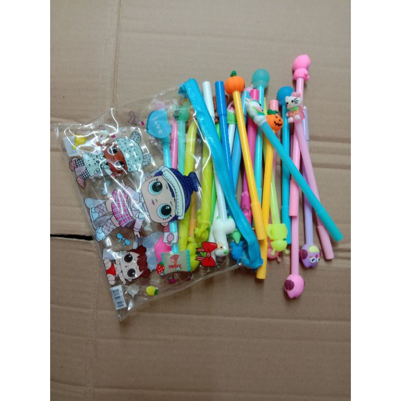 

PULPEN GEL KARATER ISI 24 PCS ( MOTIF CWEK DAN MOTIF CWOK )