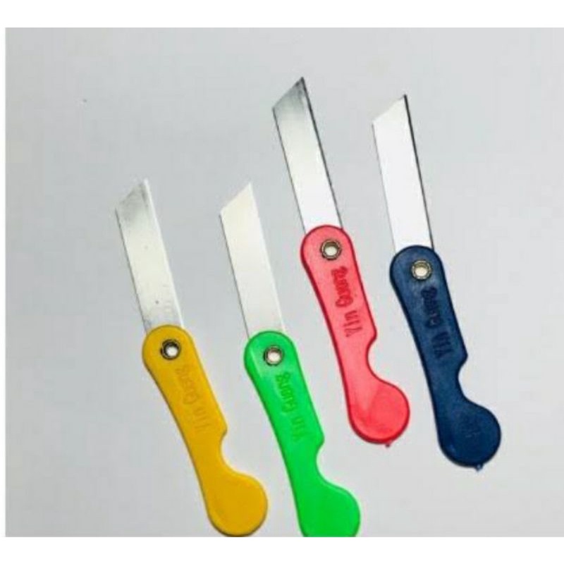 

PISAU CUTTER LIPAT KECIL RENCENG ISI 12 PCS